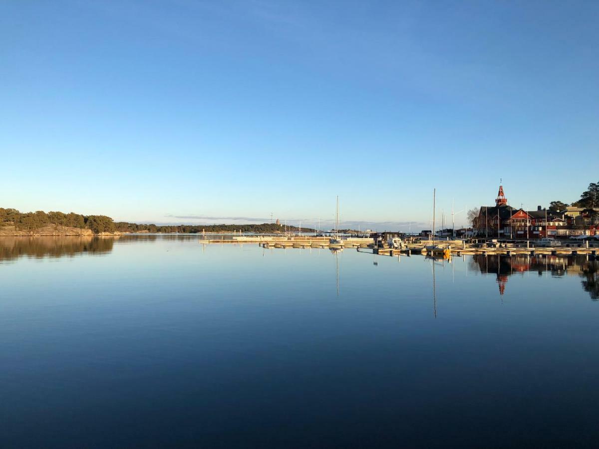 Sandhamn Seglarhotell Exterior photo